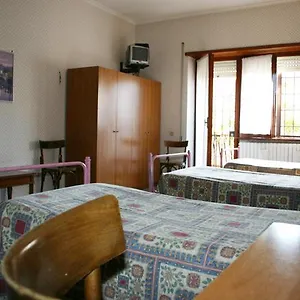 https://albergo-anna-ciampino.it-romehotels.com